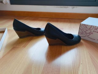 Zapatos de cuña negros
