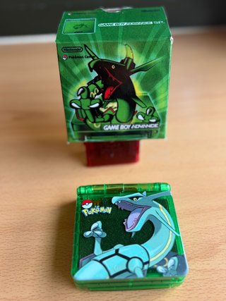 Game Boy Advance SP Edición Rayquaza traslúcida