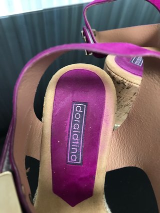 Zapatos de cuña mujer morados y beige