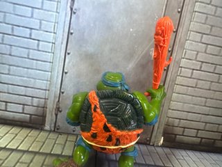 Figura TMNT Leonardo con Garrote