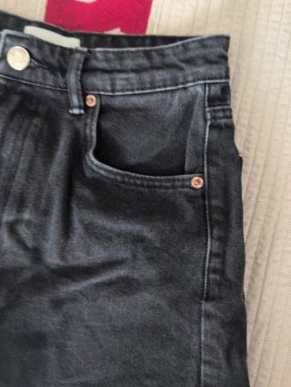 Vaqueros cortos Zara cintura alta negros T.36