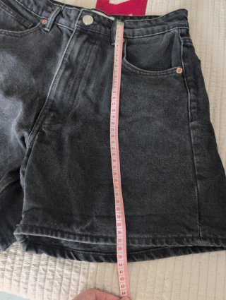 Vaqueros cortos Zara cintura alta negros T.36