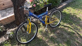 Bicicletas de montaña: Romester, BH y Megamo.