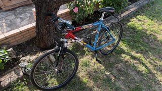 Bicicletas de montaña: Romester, BH y Megamo.