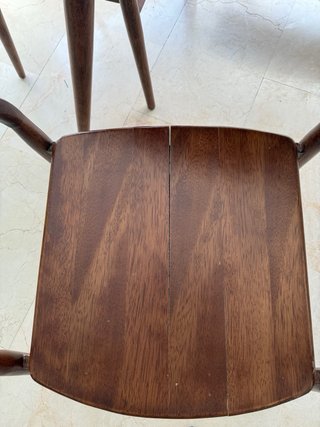 Mesa Comedor madera maciza hecho a mano.