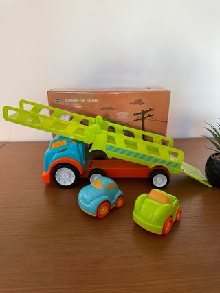 Camión transportador + 2coches