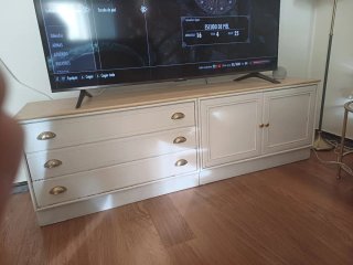 Mueble TV madera blanco y marrón