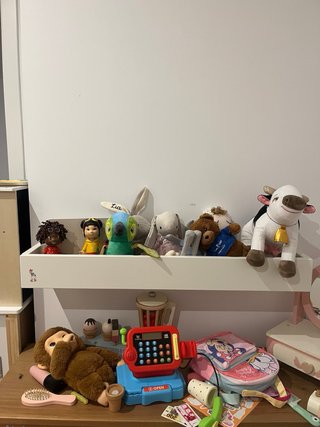 Cuna y cambiador IKEA blanco y madera