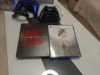 Consola PS5 + 4 Juegos + 2 Mandos