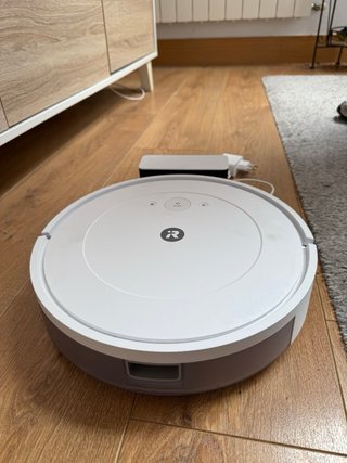 Robot Aspirador iRobot Roomba Combo + Base