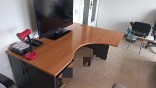 Mesa de despacho de madera