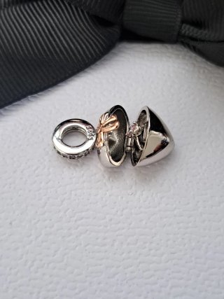 Charm apribile con anellino argento s925