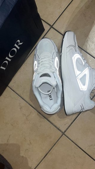 Scarpe da ginnastica bianche e argento
