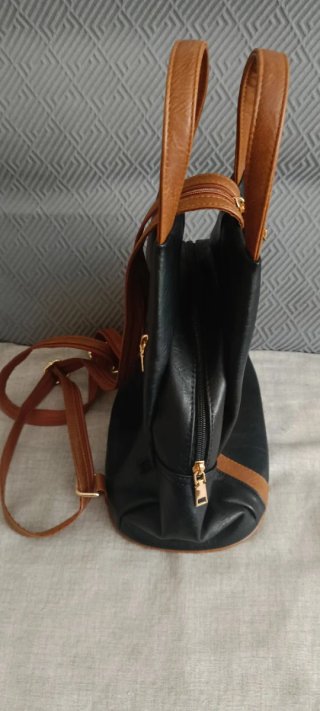 MOCHILA Negra y Marrón
