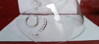 Visera de casco transparente