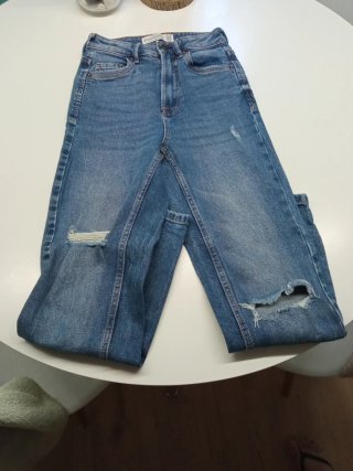 Pantalón vaquero Stradivarius mujer talla 32