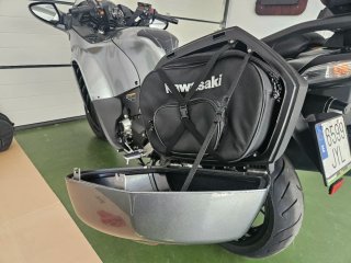 Kawasaki GTR1400 Touring Gris Plata unico dueño