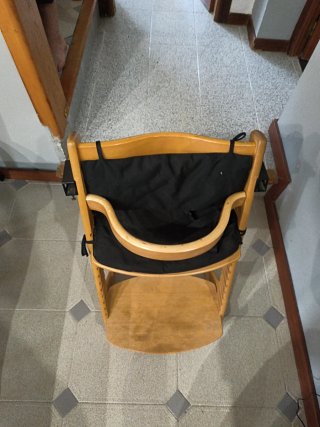 Trona evolutiva con mesa/bandeja desmontable