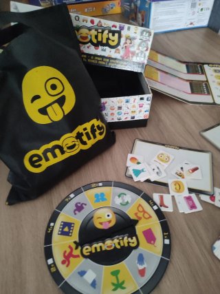 Juego de mesa Emotify