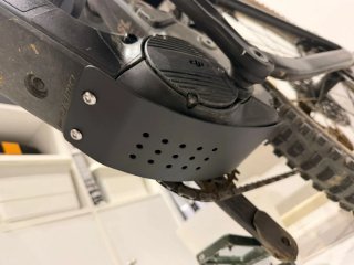 4 PROTECTORES MEGAMO REASON MOTOR AVINOX