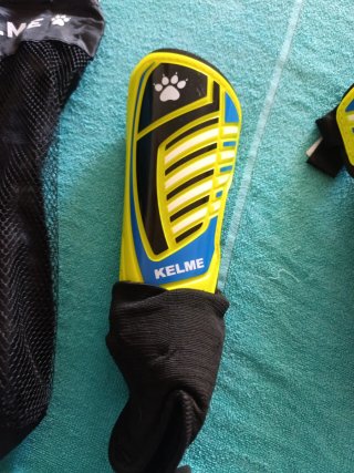 Rodilleras Fútbol Kelme Amarillas dos veces usadas