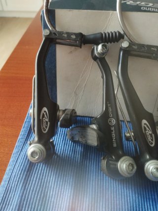 Juego frenos V-brake Avid