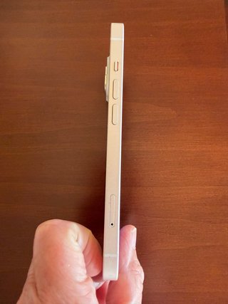 Iphone 14 256GB 75% batería