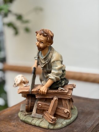 “Carpintero” de pasta de papel