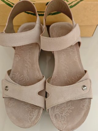 Sandalias  Cuña Panamá Jack Beige