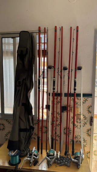 Cañas Abu García 420, 3 carretes y accesorios