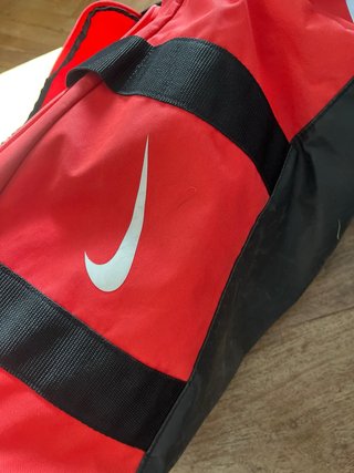 Bolsa deportiva Nike Roja y Negra