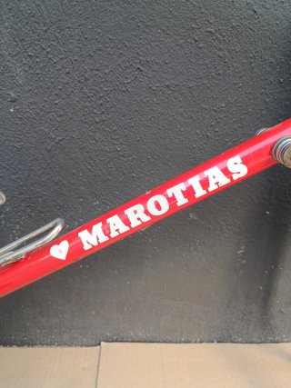 Cuadro Marotias Rojo con Plato y Bielas vintage