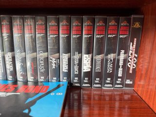 Colección VHS James Bond 007