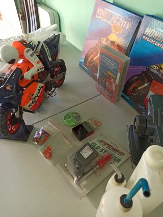 Moto RC Gasolina Honda RC 211 V