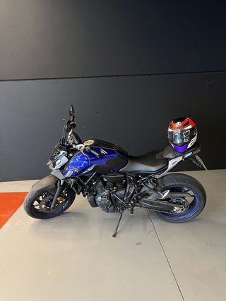 Yamaha MT-07 Naked Azul