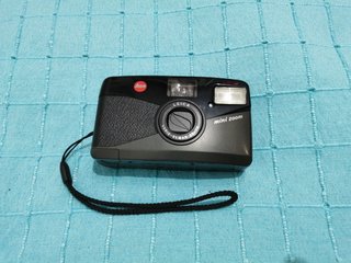 Cámara Leica Mini Zoom Analógica