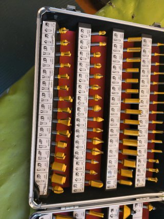 Maletín de brocas para fresadora