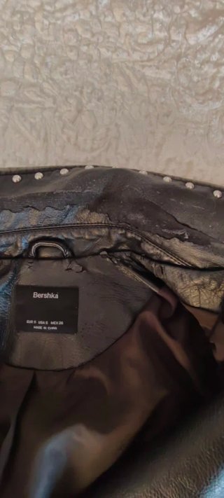 Cazadora Biker Tachuelas Bershka Talla S