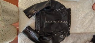 Cazadora Biker Tachuelas Bershka Talla S