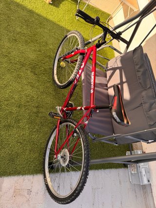 Bicicleta de Montaña OTEC Shimano Roja muy cuidada