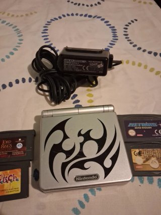 Lote Game Boy Advance SP + 5 Juegos