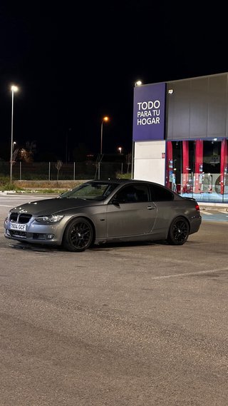 BMW e92 320i