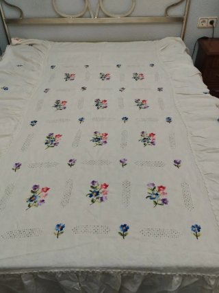 Colcha Lagartera Bordada Flores cama 90cm