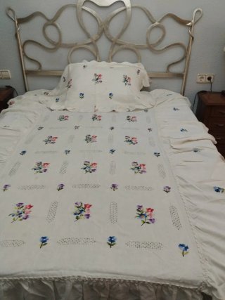 Colcha Lagartera Bordada Flores cama 90cm