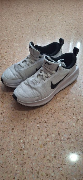 Zapatillas Nike Promina Blancas y Negras