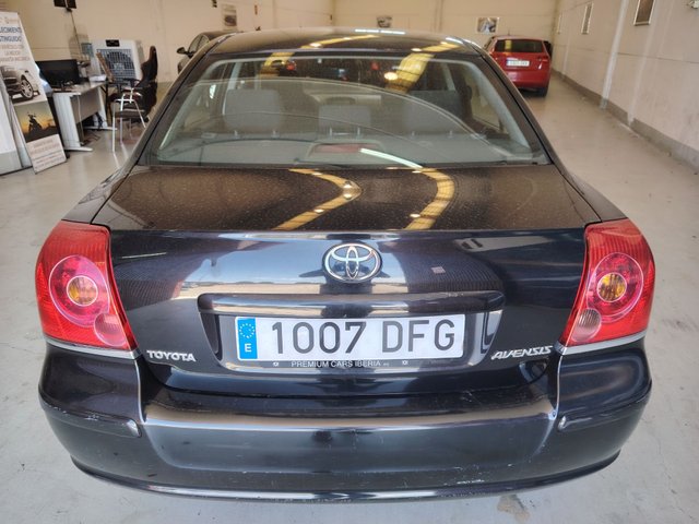 Toyota Avensis 2005