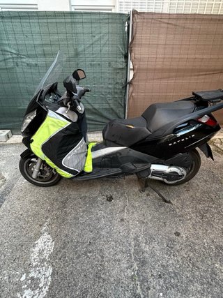 Peugeot Satelis 400 ABS Negra