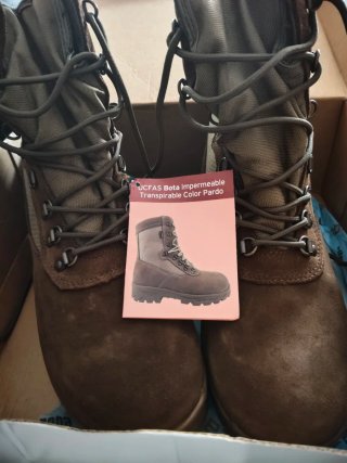 Botas Robusta T42 Gore-Tex Nuevas Caja