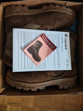 Botas Robusta T42 Gore-Tex Nuevas Caja