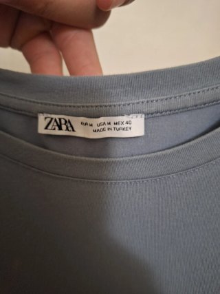 Camiseta Zara azul talla M